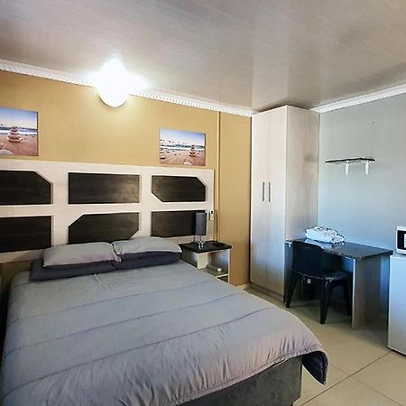 Genesis Self Catering Apartments Bloemfontein Exterior foto